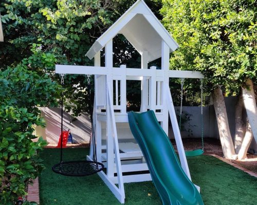 playground set for small backyard